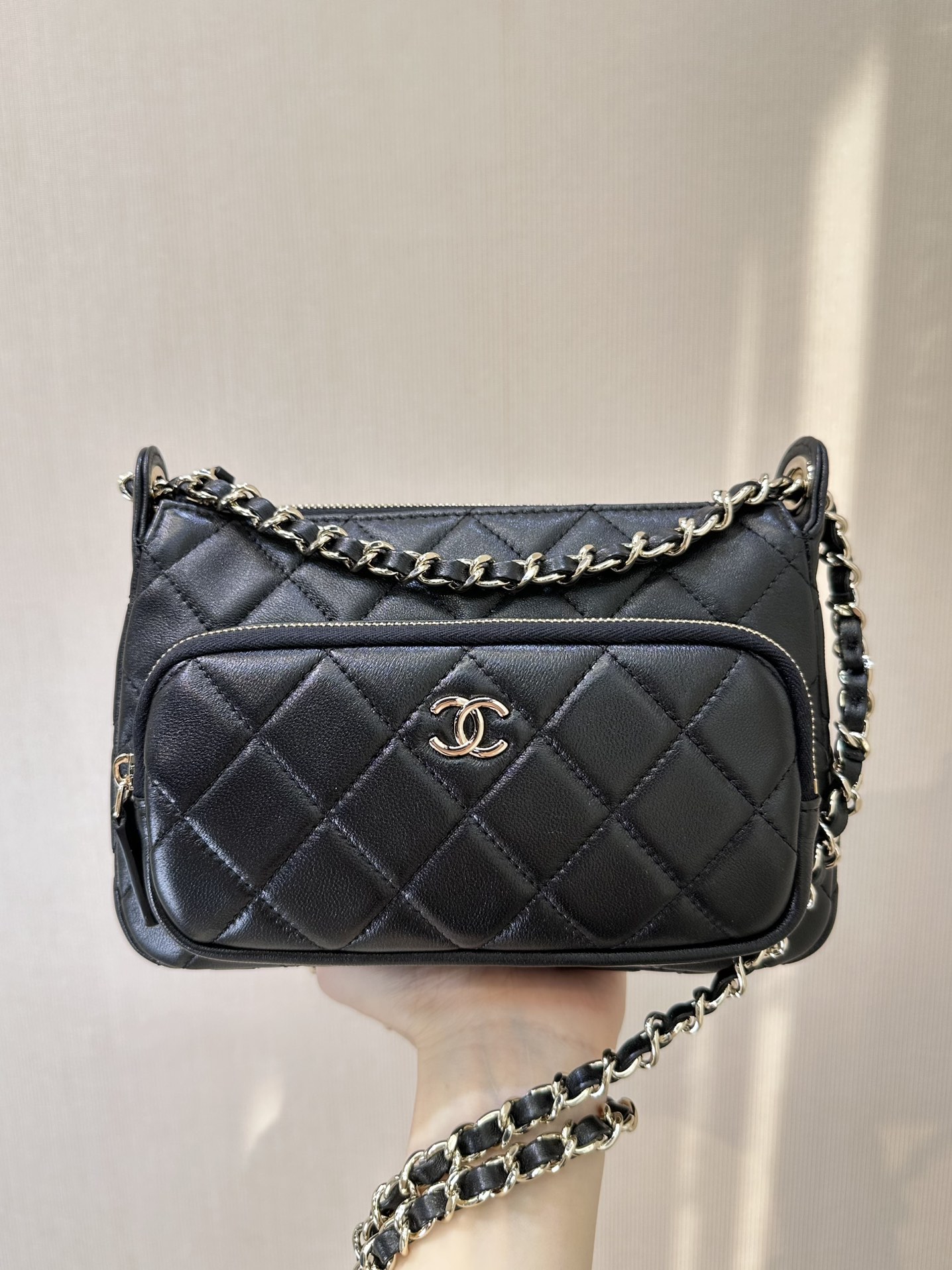 CHANEL 4349  Clutch With Chain series of handbags  21-14-5.5cm