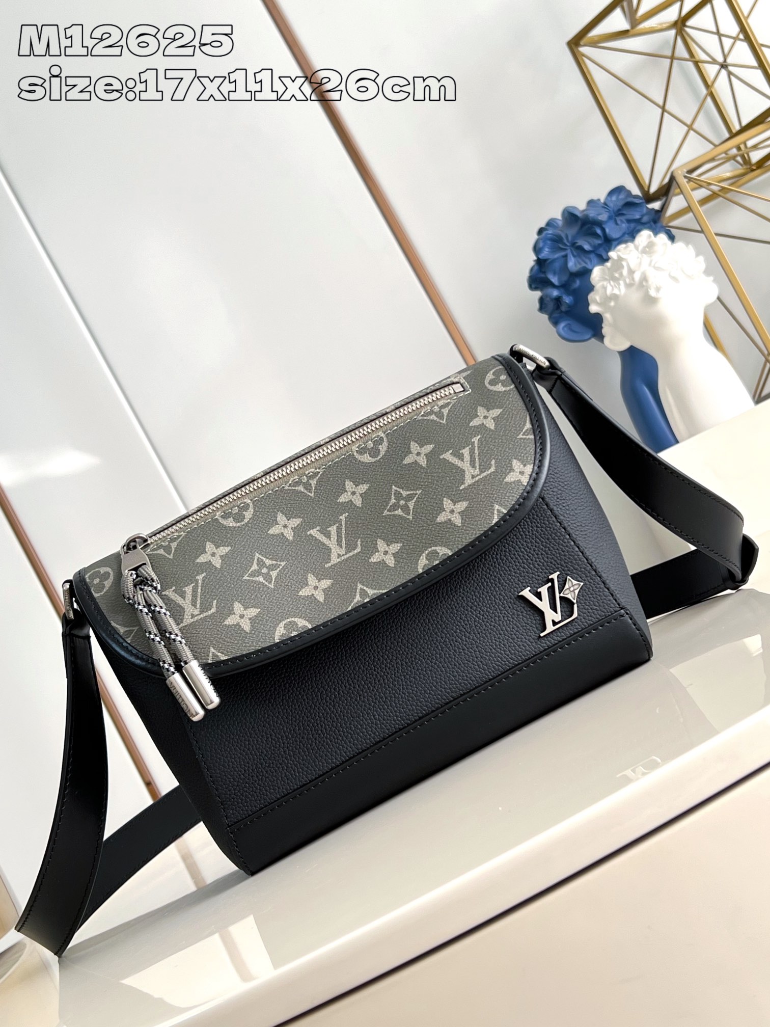 LV  M12625 Pulse messenger bag interprets modern fashion with grained leather and Monogram canvas 17 x 11 x 26.6 cm (H x W x L)