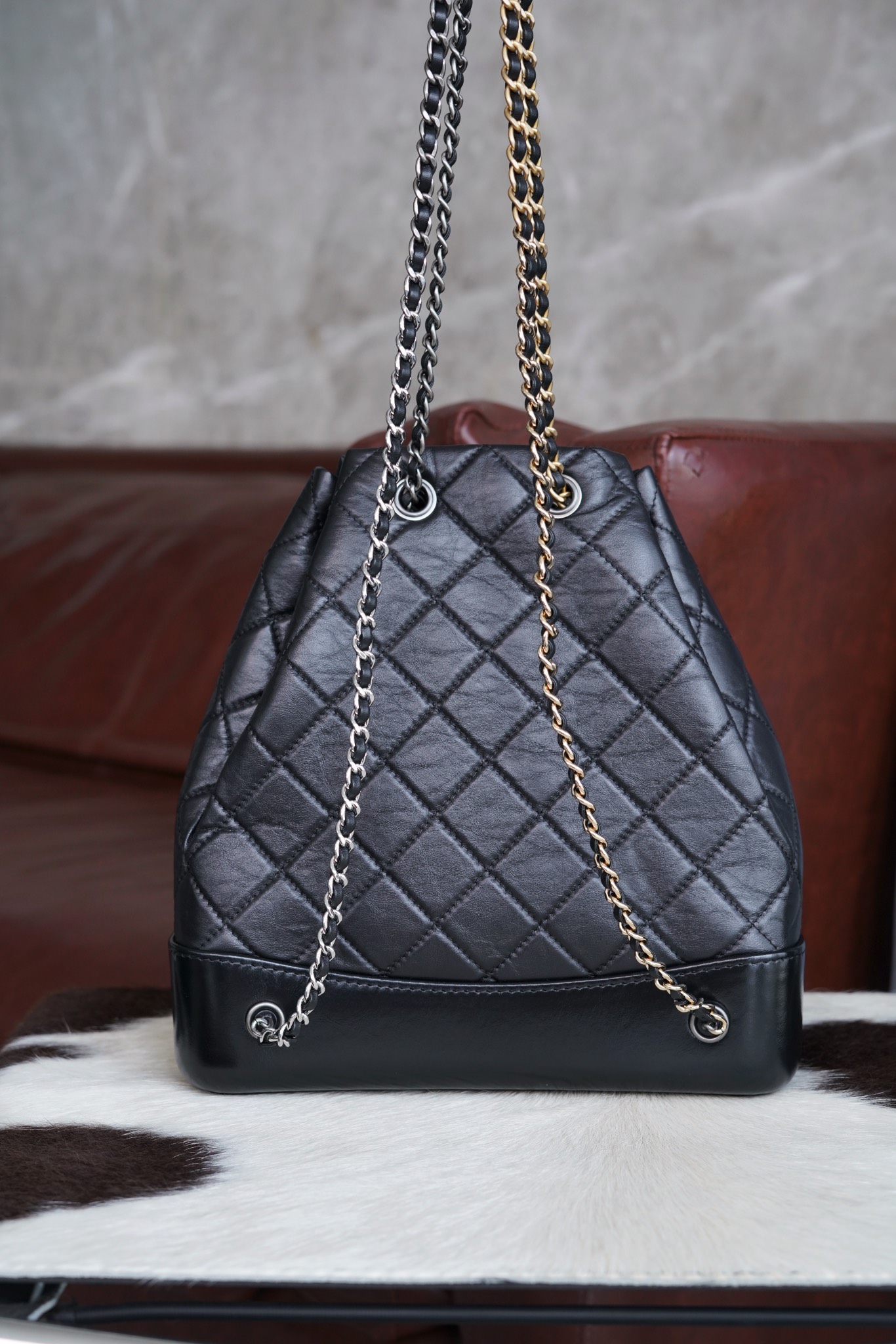 CHANEL Hobo backpack genuine leather black large The perfect combination of "𝑴𝒂𝒏𝒕𝒆𝒍𝒆𝒍𝒍 factory" sponge leather and "𝑮𝑨𝑰𝑬𝑹𝑨 factory" horse oil leather on the bottom Size: 24.5cm 17 CHANEL Hobo backpack genuine leather black large The perfect combination of "𝑴𝒂𝒏𝒕𝒆𝒍𝒆𝒍𝒍 factory" sponge leather and "𝑮𝑨𝑰𝑬𝑹𝑨 factory" horse oil leather on the bottom Size: 24.5cm - Image 17