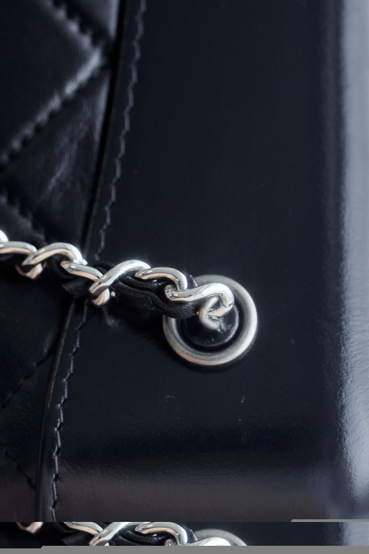 CHANEL Hobo backpack genuine leather black large The perfect combination of "𝑴𝒂𝒏𝒕𝒆𝒍𝒆𝒍𝒍 factory" sponge leather and "𝑮𝑨𝑰𝑬𝑹𝑨 factory" horse oil leather on the bottom Size: 24.5cm 7 CHANEL Hobo backpack genuine leather black large The perfect combination of "𝑴𝒂𝒏𝒕𝒆𝒍𝒆𝒍𝒍 factory" sponge leather and "𝑮𝑨𝑰𝑬𝑹𝑨 factory" horse oil leather on the bottom Size: 24.5cm - Image 7