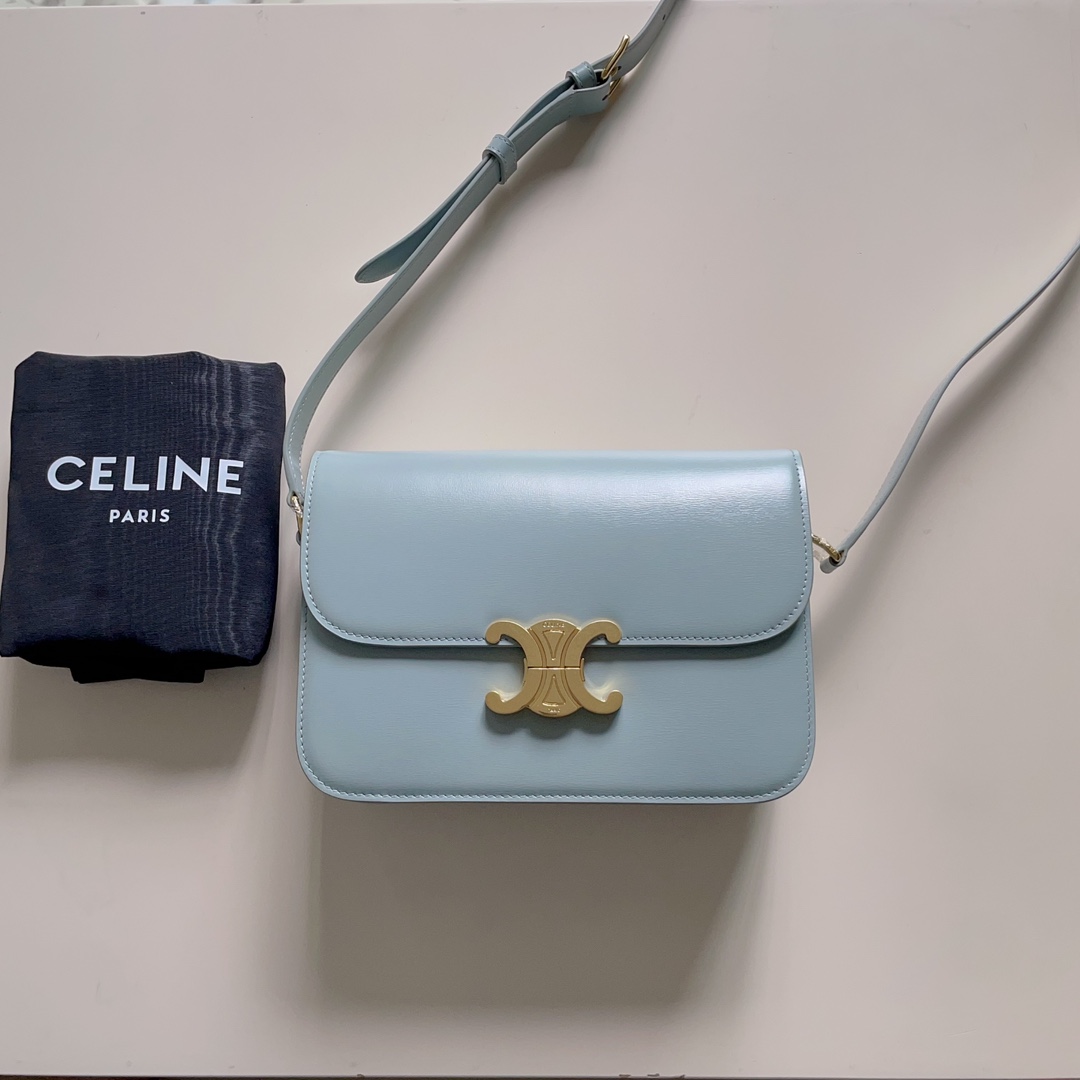 Celine TEEN TRIOMPHE BAG IN CALFSKIN 22-16.5-7