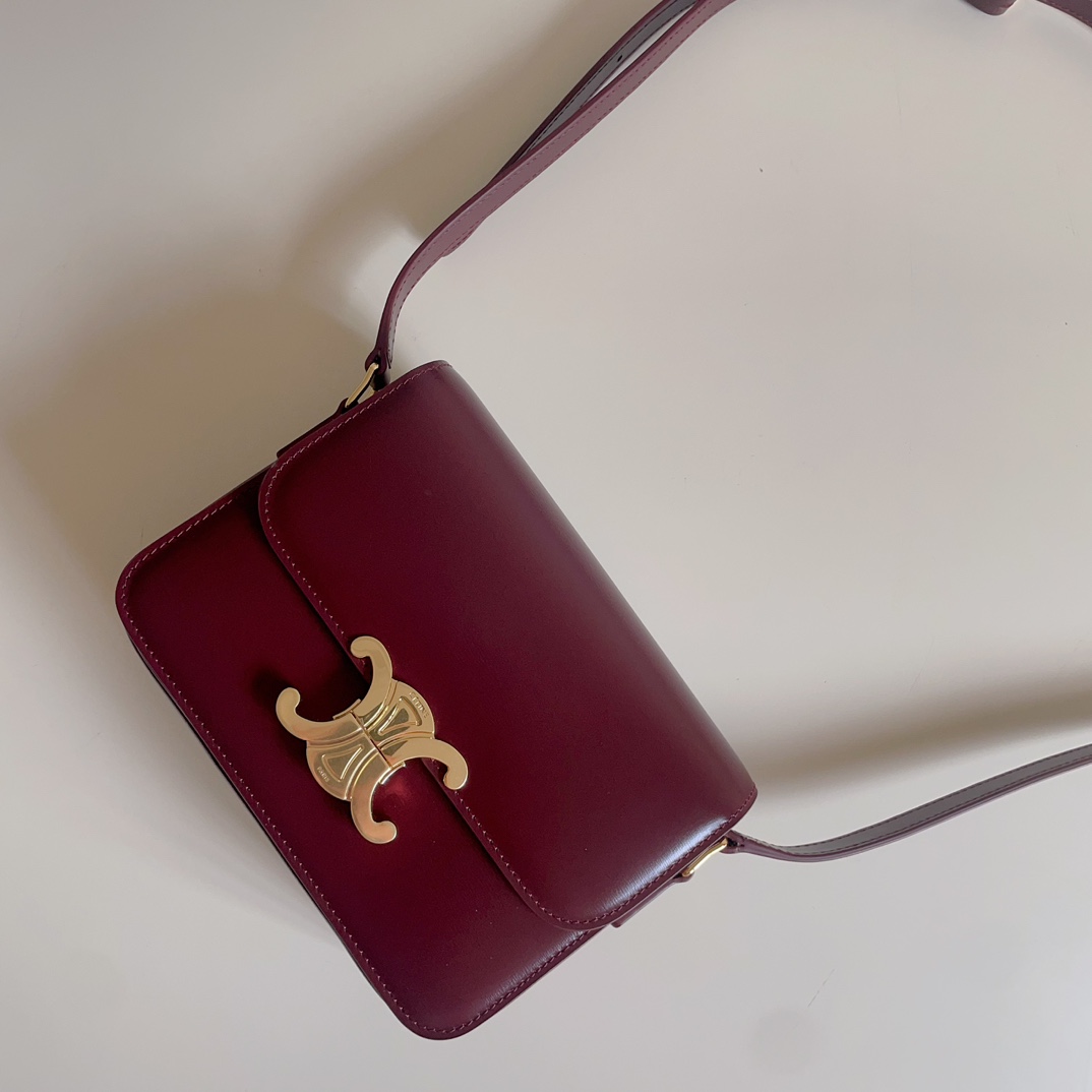 Celine  Angora red calfskin 22-16.5-7