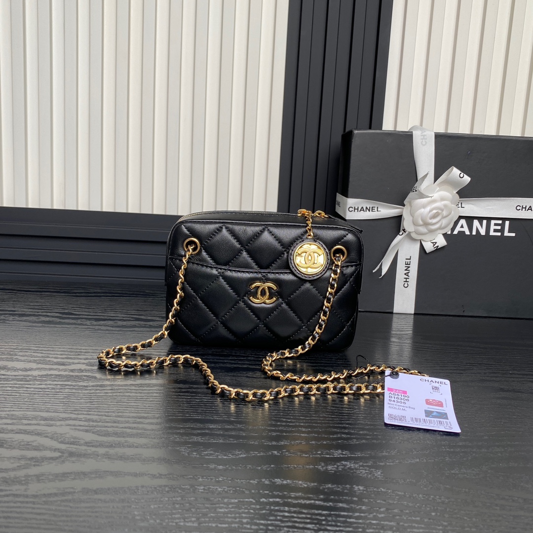 CHANEL camera bag AS5190 double C gold coin pendant soft lambskin with vintage metal