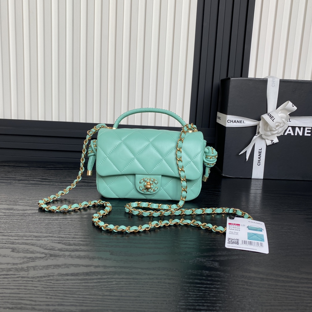 CHANEL AS5298 Lambskin with gold metal 10.5×18×7cm