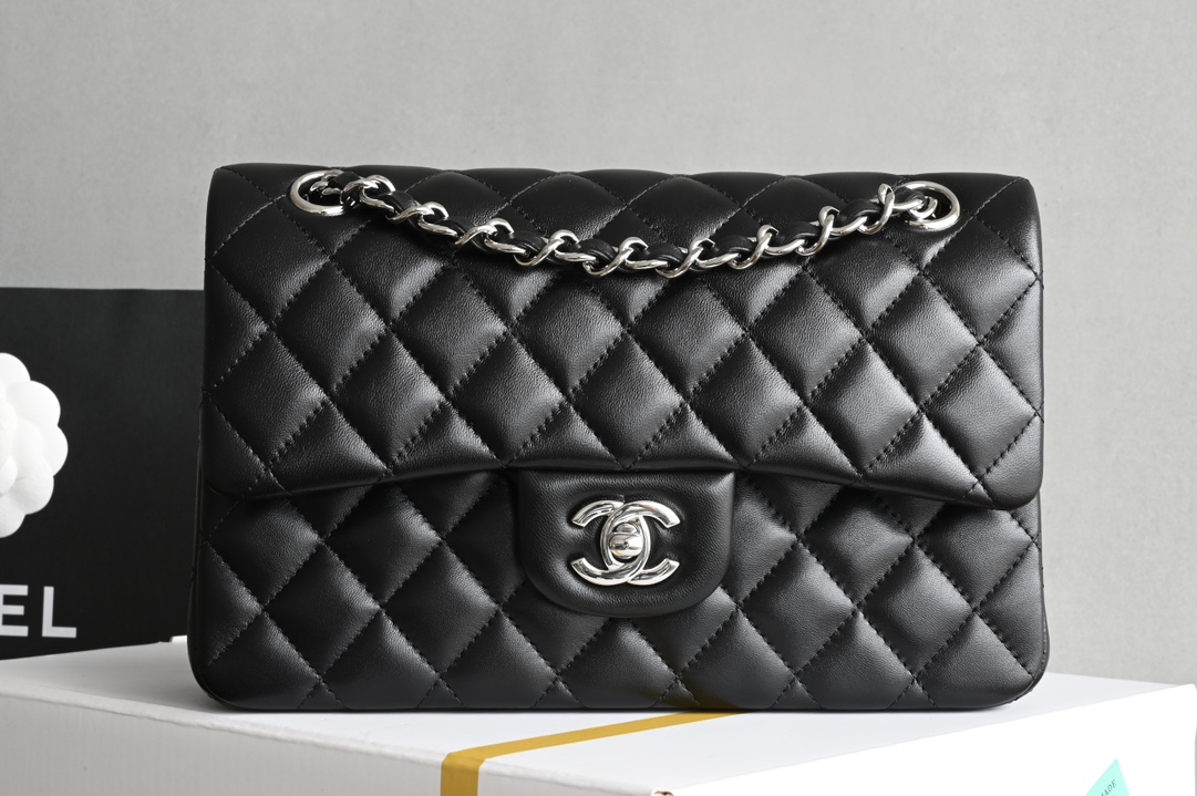 CHANEL All-steel silver buckle with plum screws 𝟷𝟺.𝟻*𝟸𝟹*𝟼𝚌𝚖