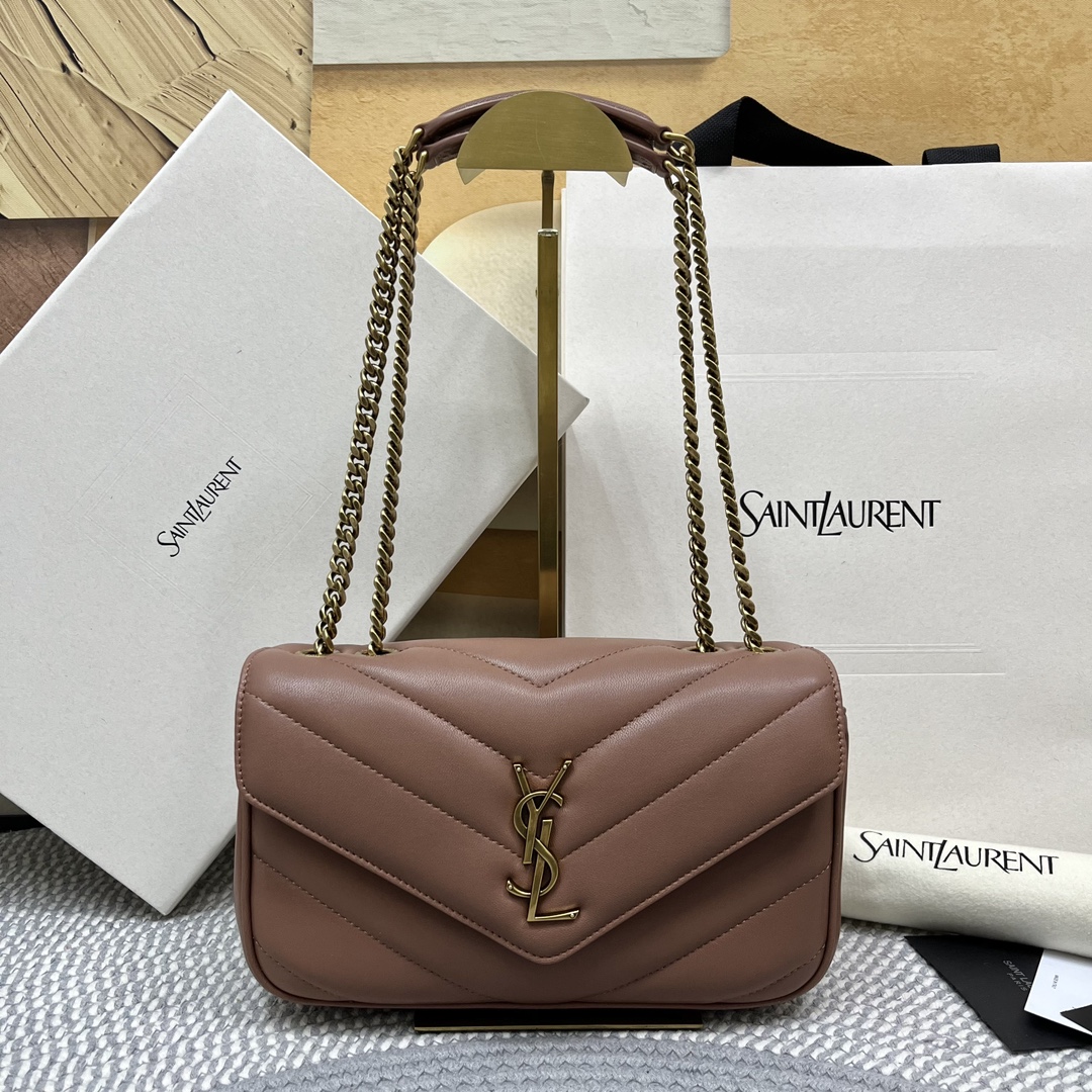 SAINT LAURENT 25 Early Spring New LouLou Small The sheepskin feels soft, and the new version of sheepskin is very shiny Size: 24x14x7cm