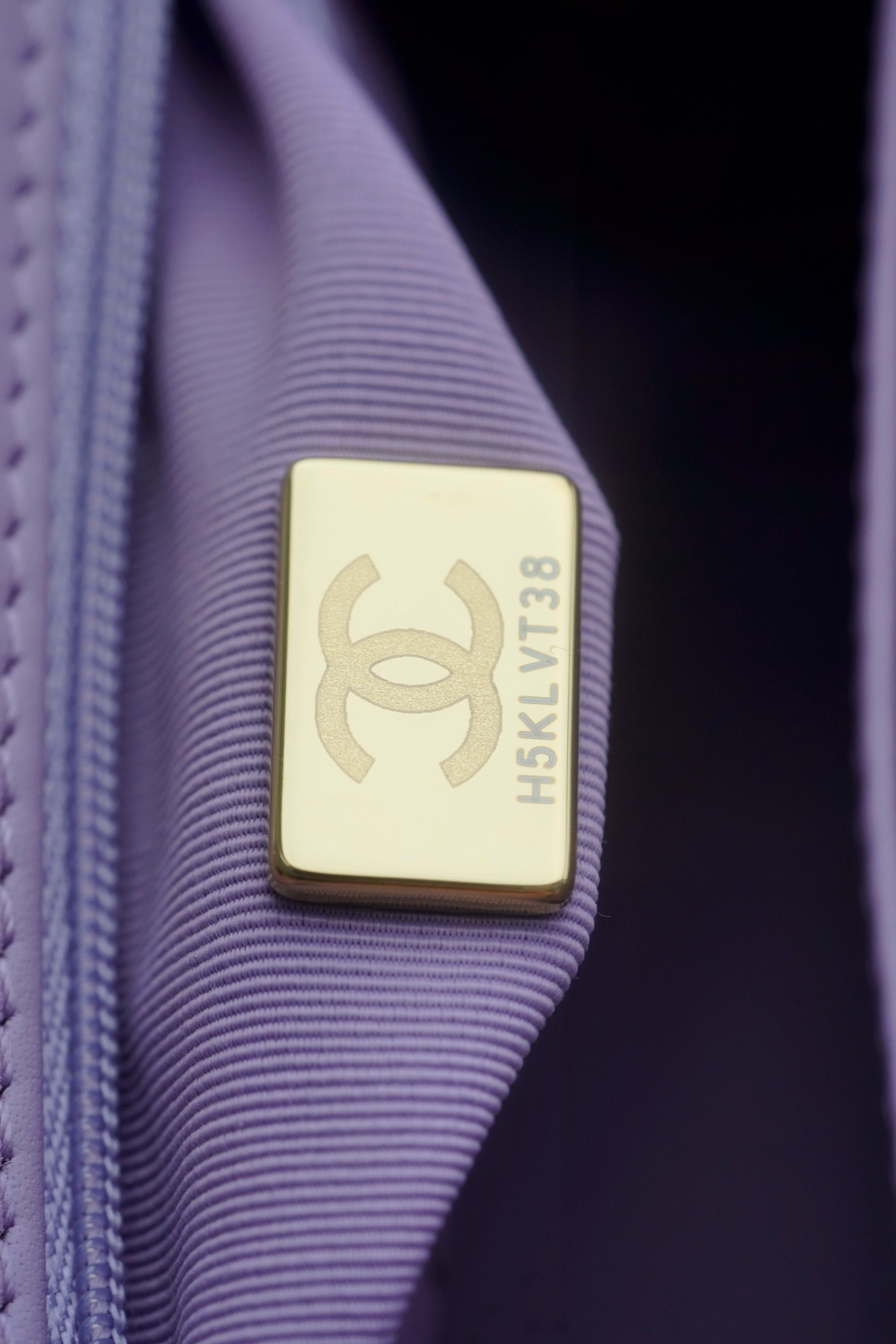 CHANEL Kelly handle bag large size taro purple 💜 The cutting department originally flows into the first-grade oil wax textured calfskin 4 CHANEL Kelly handle bag large size taro purple 💜 The cutting department originally flows into the first-grade oil wax textured calfskin - Image 4