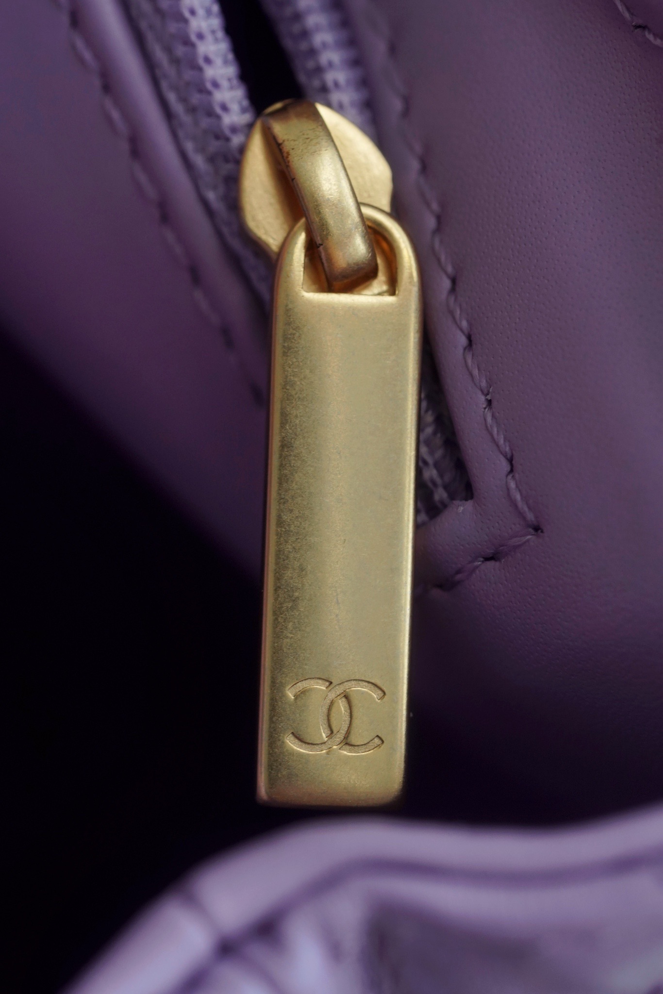 CHANEL Kelly handle bag large size taro purple 💜 The cutting department originally flows into the first-grade oil wax textured calfskin 8 CHANEL Kelly handle bag large size taro purple 💜 The cutting department originally flows into the first-grade oil wax textured calfskin - Image 8
