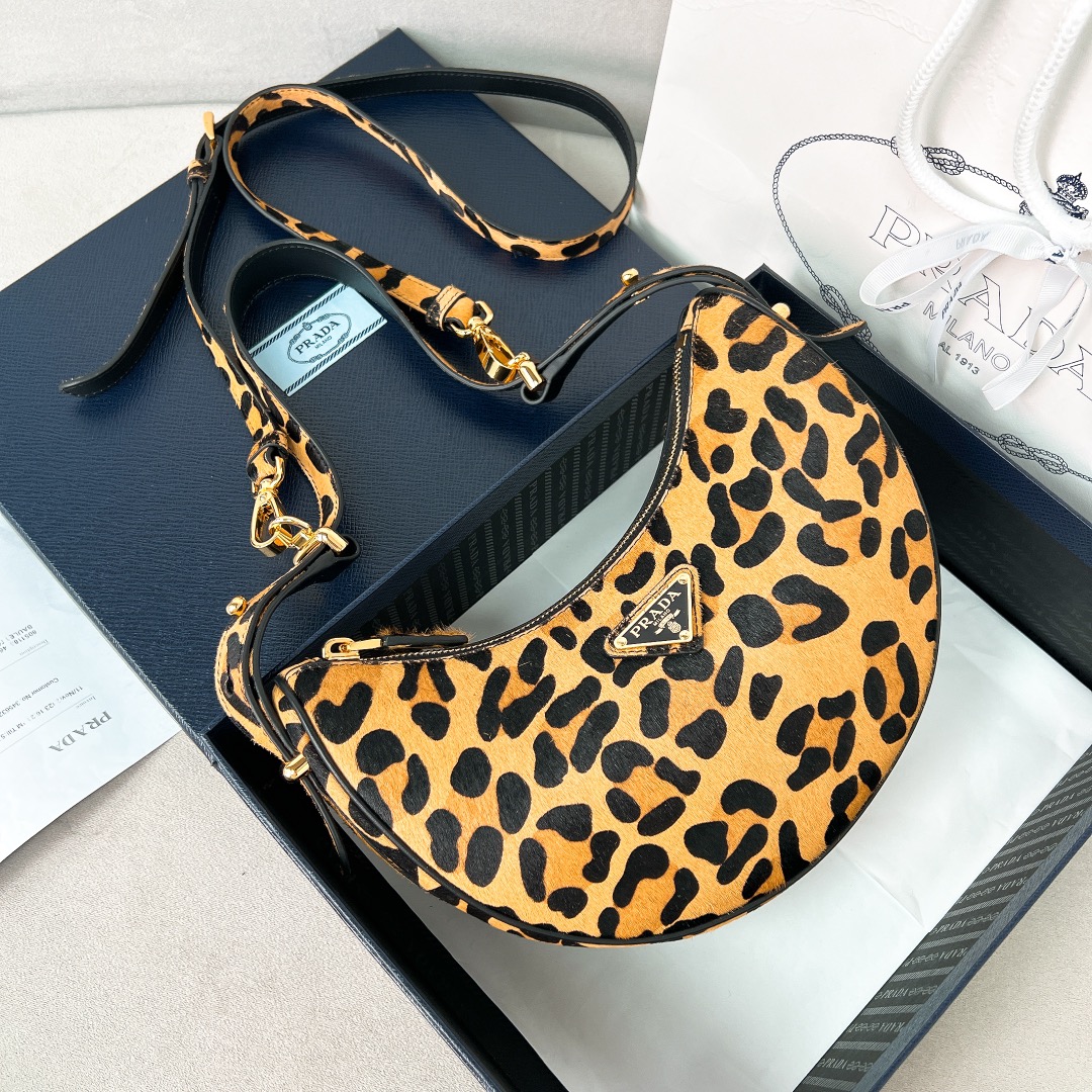 Prada Arque leopard print underarm bag 1BC194 22.5*18.5*6cm