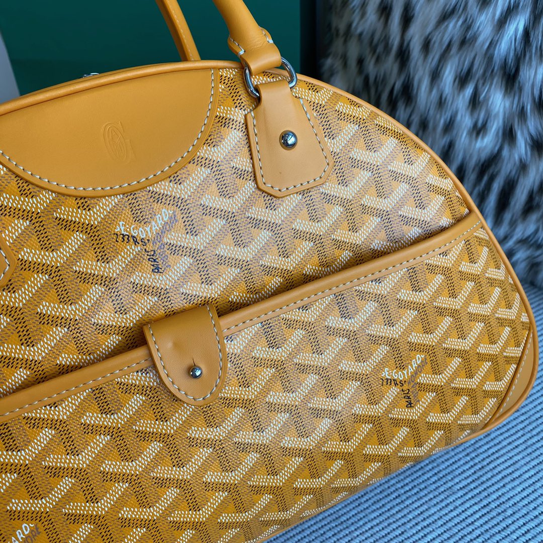 Goyard vintage bowling bag large This bag gives people a very delicate feeling, and it has a large capacity, and can easily hold the things you need for daily life. Size: 35×33x11.5cm ticket holder 19cm 8 Goyard vintage bowling bag large This bag gives people a very delicate feeling, and it has a large capacity, and can easily hold the things you need for daily life. Size: 35×33x11.5cm ticket holder 19cm - Image 8