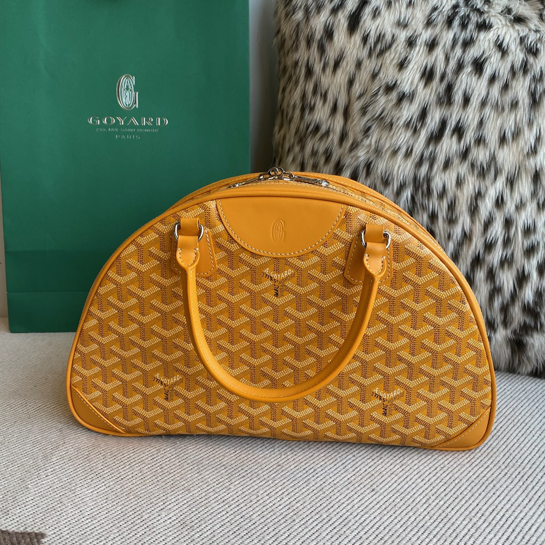 Goyard vintage bowling bag large This bag gives people a very delicate feeling, and it has a large capacity, and can easily hold the things you need for daily life. Size: 35×33x11.5cm ticket holder 19cm 9 Goyard vintage bowling bag large This bag gives people a very delicate feeling, and it has a large capacity, and can easily hold the things you need for daily life. Size: 35×33x11.5cm ticket holder 19cm - Image 9