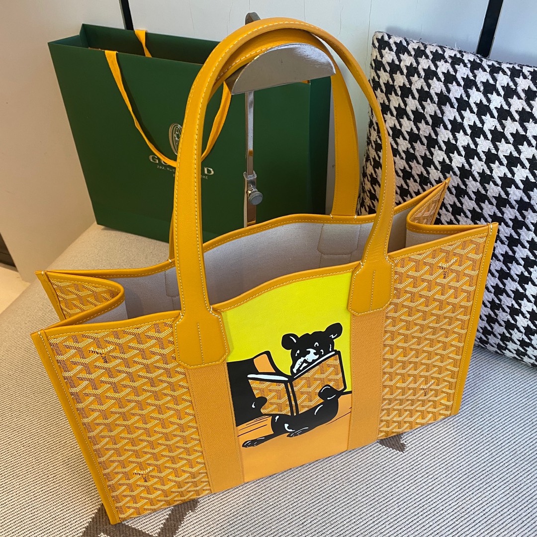 Goyard French bucket handbag shopping bag The new Villette tote bag is a limited edition French bulldog graffiti model 8 Goyard French bucket handbag shopping bag The new Villette tote bag is a limited edition French bulldog graffiti model - Image 8