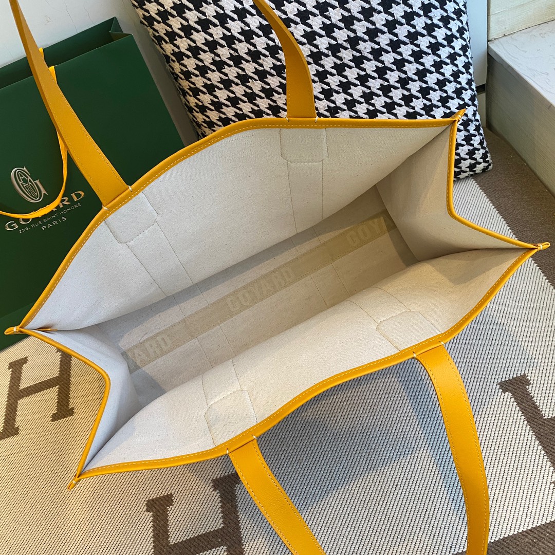 Goyard French bucket handbag shopping bag The new Villette tote bag is a limited edition French bulldog graffiti model 3 Goyard French bucket handbag shopping bag The new Villette tote bag is a limited edition French bulldog graffiti model - Image 3