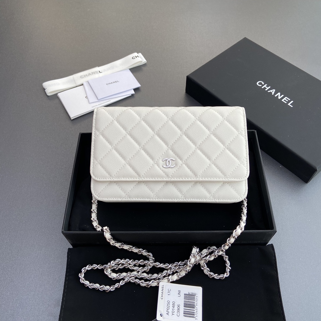 CHANEL White ball pattern with silver steel mark w20×h13×d3.5cm