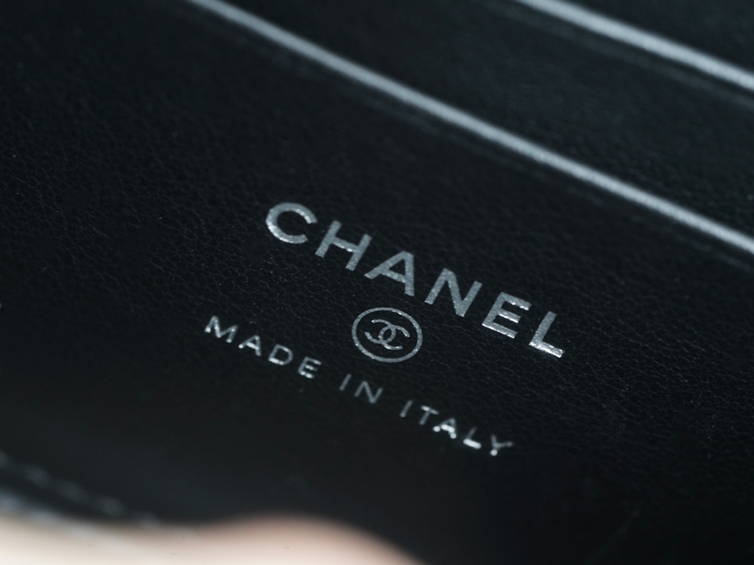 CHANEL Rhinestone handle long box black🔜 The leather is soft cowhide, wear-resistant and shiny 3 CHANEL Rhinestone handle long box black🔜 The leather is soft cowhide, wear-resistant and shiny - Image 3