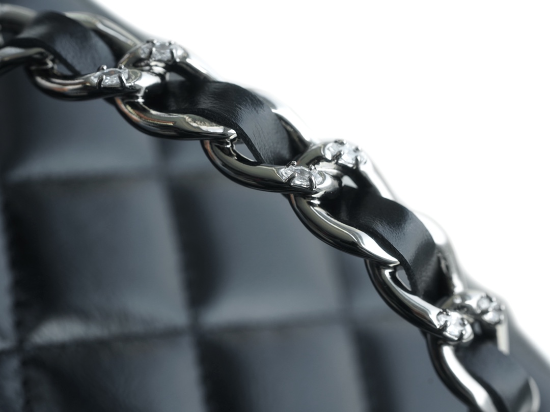 CHANEL Rhinestone handle long box black🔜 The leather is soft cowhide, wear-resistant and shiny 9 CHANEL Rhinestone handle long box black🔜 The leather is soft cowhide, wear-resistant and shiny - Image 9