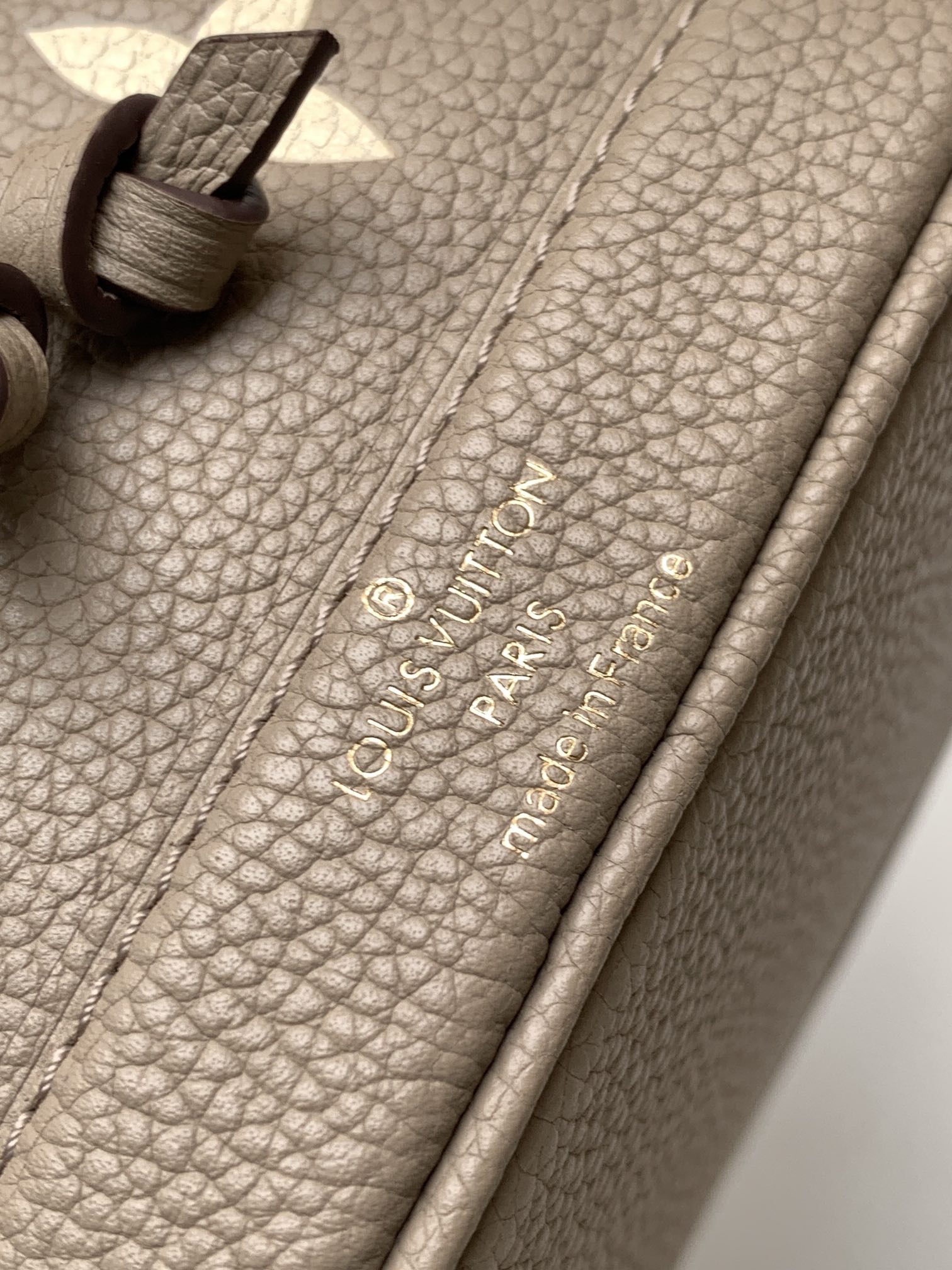 LV Dynamic code change chip Nano Noé Bag Model: M46291 Leather: Italian A-grade leather Hardware: Imported A-grade all-steel hardware Packaging: Full set of original MB packaging Dimensions: 13.0 x 16.0 x 10.0 cm (L x H x W) 5 LV Dynamic code change chip Nano Noé Bag Model: M46291 Leather: Italian A-grade leather Hardware: Imported A-grade all-steel hardware Packaging: Full set of original MB packaging Dimensions: 13.0 x 16.0 x 10.0 cm (L x H x W) - Image 5