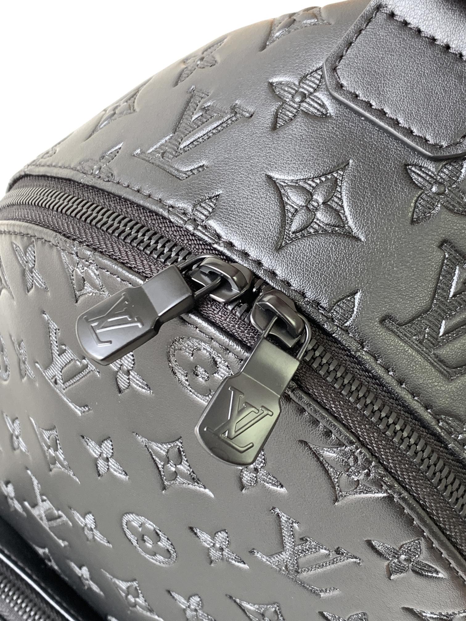 LV Authentic Racer Shoulder Bag Material: Crafted from Monogram Shadow leather for a sophisticated and understated look Size: 24 x 42 x 12 cm (Height x Width x Depth). 8 LV Authentic Racer Shoulder Bag Material: Crafted from Monogram Shadow leather for a sophisticated and understated look Size: 24 x 42 x 12 cm (Height x Width x Depth). - Image 8