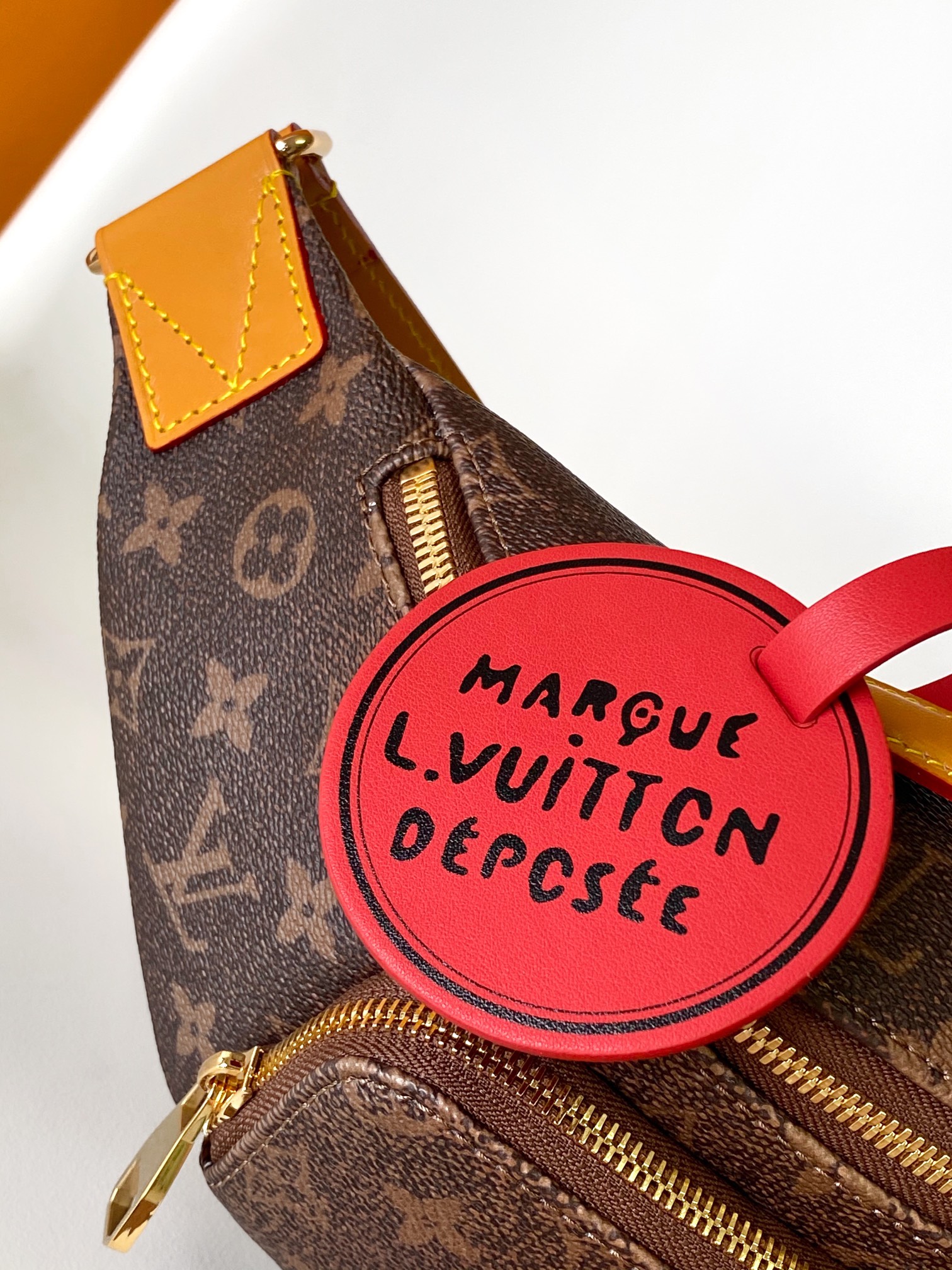 Louis Vuitton Rush Waist Bag Material: Monogram Dust coated canvas Aged cowhide leather trim Fabric lining Size: Length x Height x Width: 30.0 x 15.0 x 8.0 cm 5 Louis Vuitton Rush Waist Bag Material: Monogram Dust coated canvas Aged cowhide leather trim Fabric lining Size: Length x Height x Width: 30.0 x 15.0 x 8.0 cm - Image 5