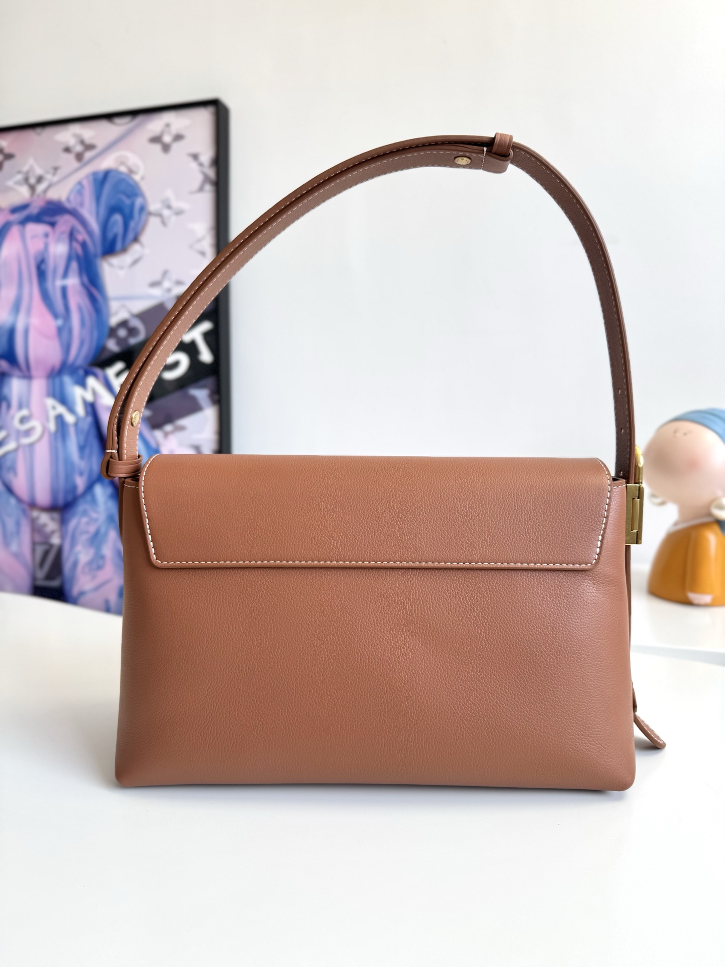 LV Low Key Messenger Bag 163c Dynamic Chip with Boutique Packaging M13151 Size: 30×18×12 cm 3 LV Low Key Messenger Bag 163c Dynamic Chip with Boutique Packaging M13151 Size: 30×18×12 cm - Image 3