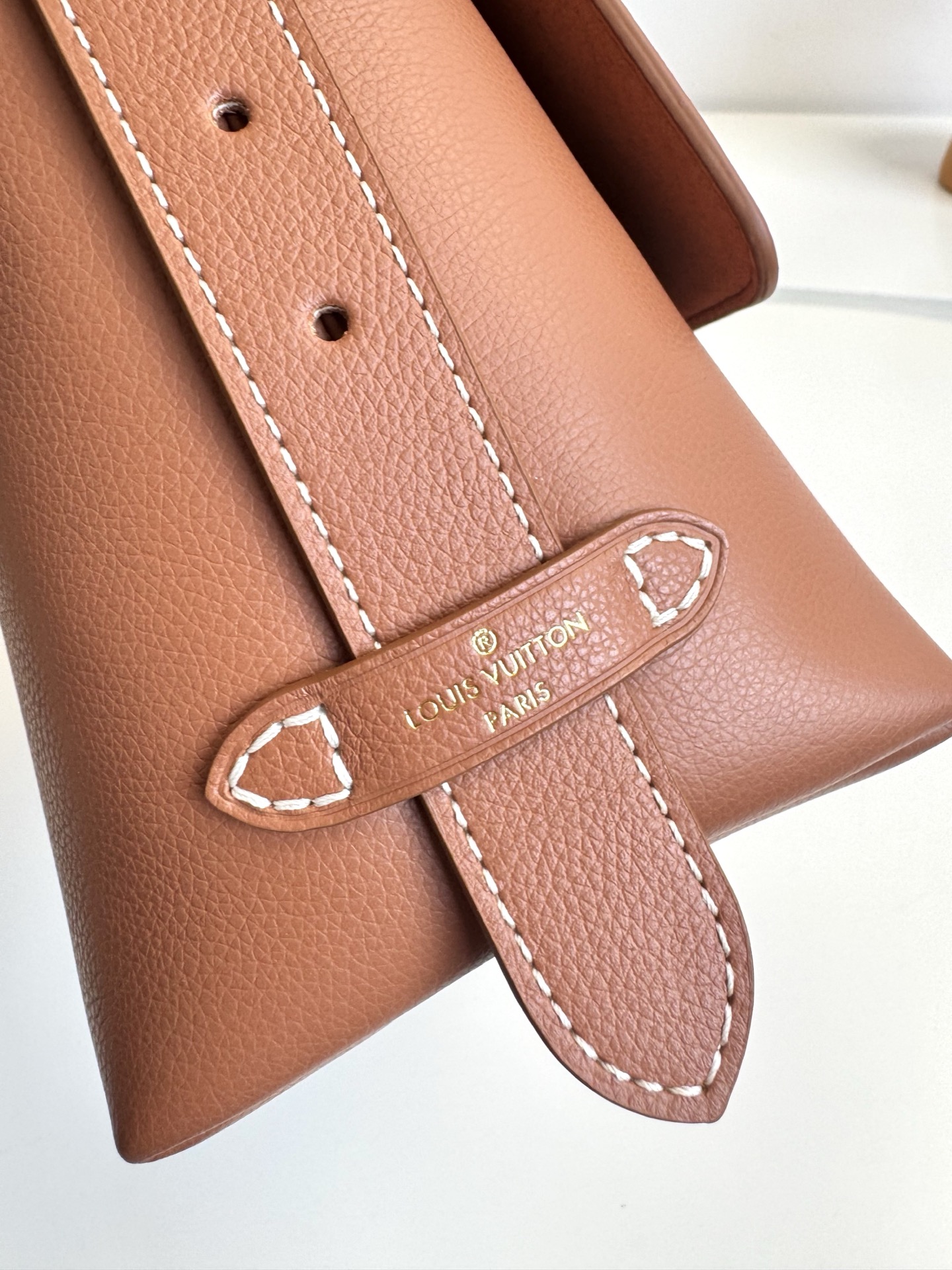 LV Low Key Messenger Bag 163c Dynamic Chip with Boutique Packaging M13151 Size: 30×18×12 cm 13 LV Low Key Messenger Bag 163c Dynamic Chip with Boutique Packaging M13151 Size: 30×18×12 cm - Image 13