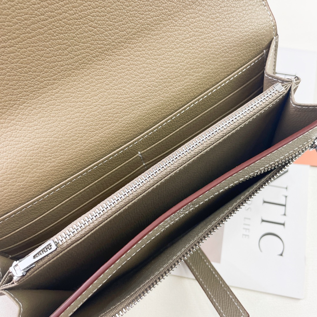 HERMÈS New H Passant Toutenmainte Long Wallet Model: 951 Material: Epsom calfskin leather with palm texture 6 HERMÈS New H Passant Toutenmainte Long Wallet Model: 951 Material: Epsom calfskin leather with palm texture - Image 6