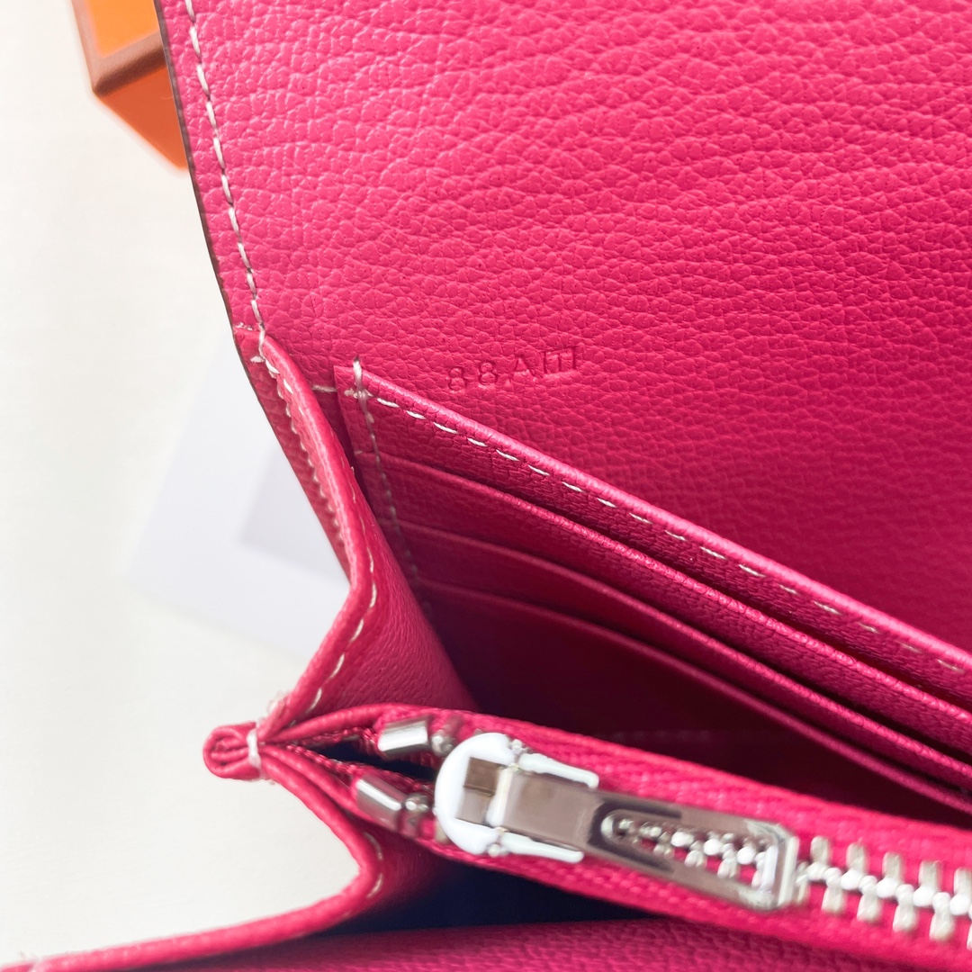 HERMÈS New H Passant Toutenmainte Long Wallet Model: 951 Material: Epsom calfskin leather with palm texture 9 HERMÈS New H Passant Toutenmainte Long Wallet Model: 951 Material: Epsom calfskin leather with palm texture - Image 9