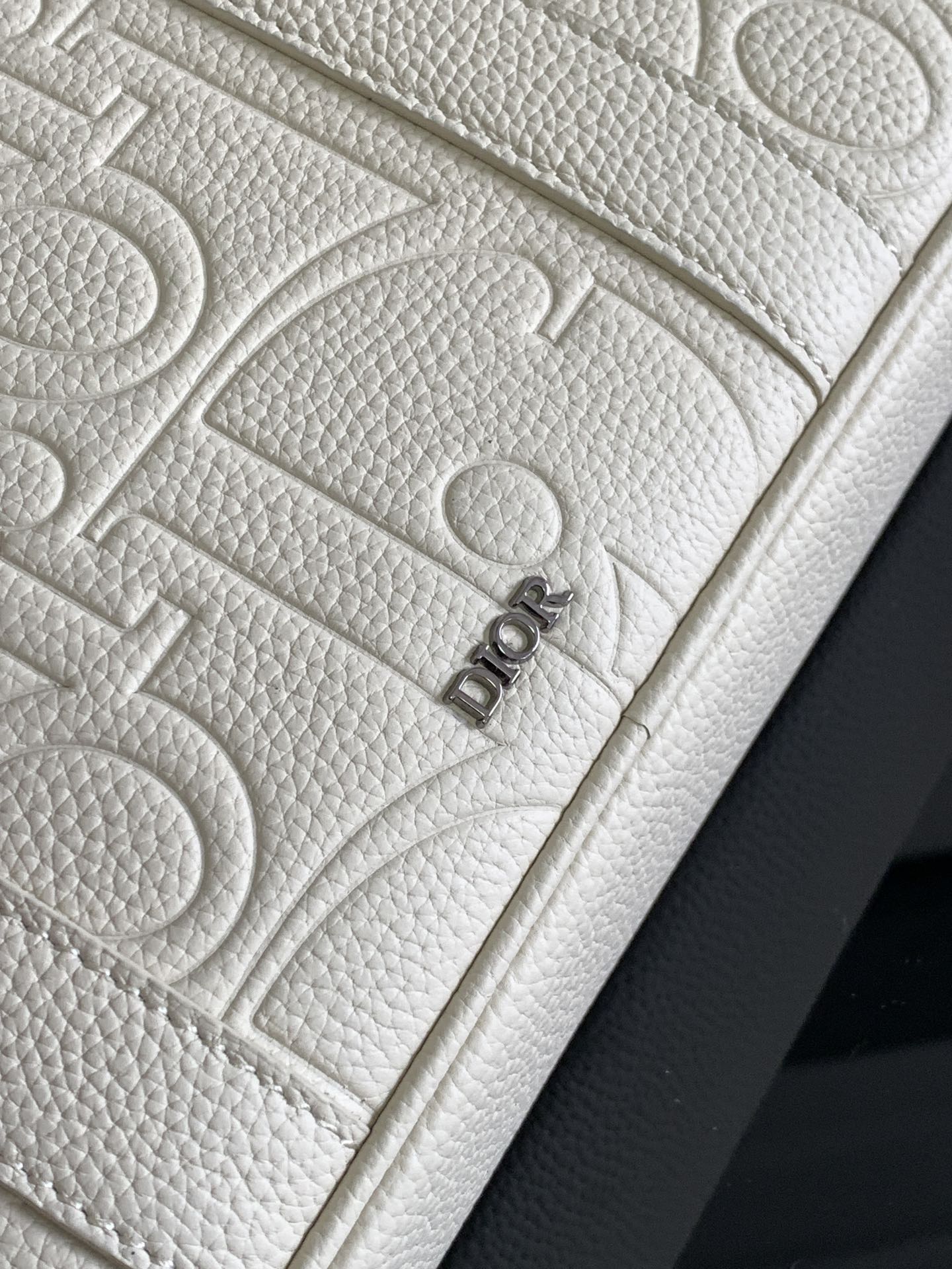 Dior Briefcase Main materials: Cotton, calfskin leather, and technical fabric Interior lining: Technical fabric, cotton, calfskin leather Dimensions: Size: 37 x 28 x 6 cm (L x H x W) Model number: 1ESBR180YKY_H03E 5 Dior Briefcase Main materials: Cotton, calfskin leather, and technical fabric Interior lining: Technical fabric, cotton, calfskin leather Dimensions: Size: 37 x 28 x 6 cm (L x H x W) Model number: 1ESBR180YKY_H03E - Image 5