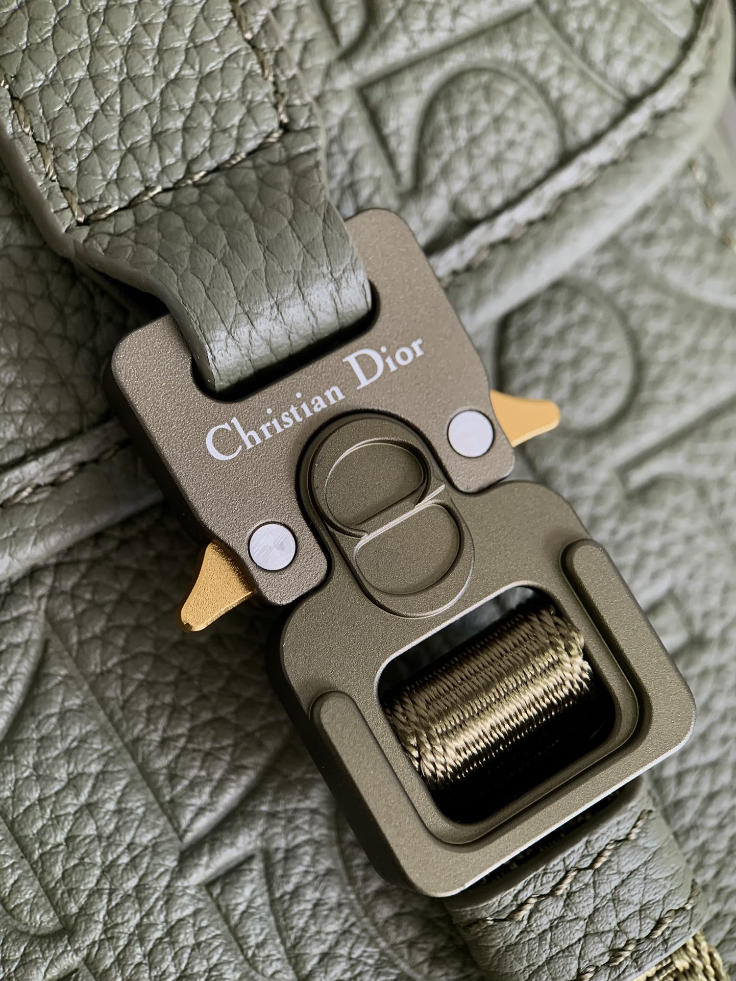 Dior Hit The Road collection Main material: Cotton, tech fabric, calfskin Lining: Tech fabric, cotton, calfskin Size: 24 x 18 x 8 cm Model number: EBA-1ESPO333YKY_H27E 7 Dior Hit The Road collection Main material: Cotton, tech fabric, calfskin Lining: Tech fabric, cotton, calfskin Size: 24 x 18 x 8 cm Model number: EBA-1ESPO333YKY_H27E - Image 7