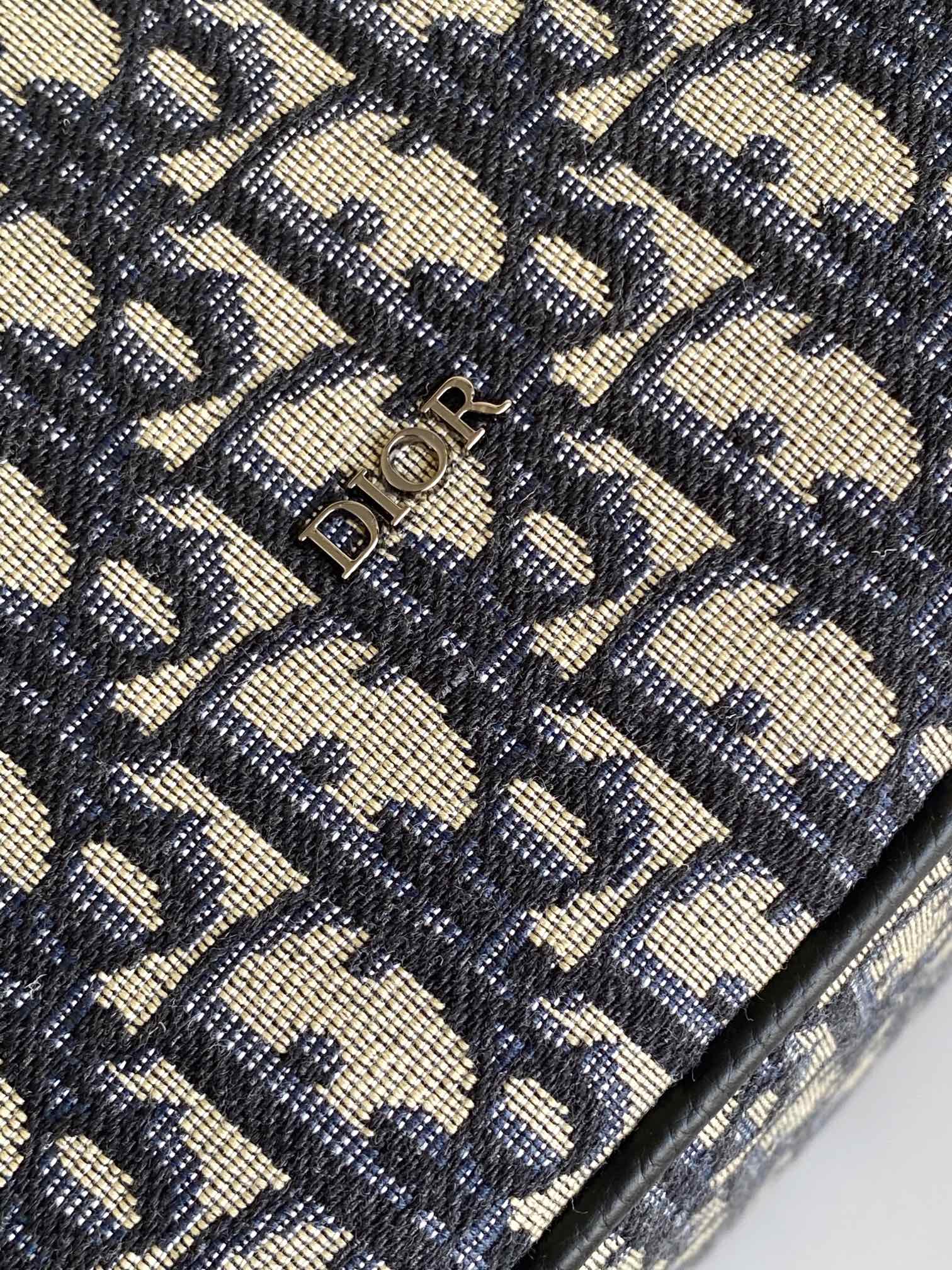 Dior 8 Roll-Top Backpack Main materials: Cotton, technical fabric, and calfskin leather Lining: Cotton, technical fabric, and calfskin leathery Dimensions: 39 × 42 × 13 cm (L × H × W) Model number: 1ESBA216YKY_H03E: 1ESBA216YKY_H03E 3 Dior 8 Roll-Top Backpack Main materials: Cotton, technical fabric, and calfskin leather Lining: Cotton, technical fabric, and calfskin leathery Dimensions: 39 × 42 × 13 cm (L × H × W) Model number: 1ESBA216YKY_H03E: 1ESBA216YKY_H03E - Image 3